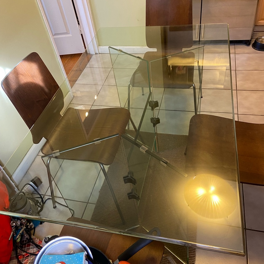 Perfect condition glass kitchen table